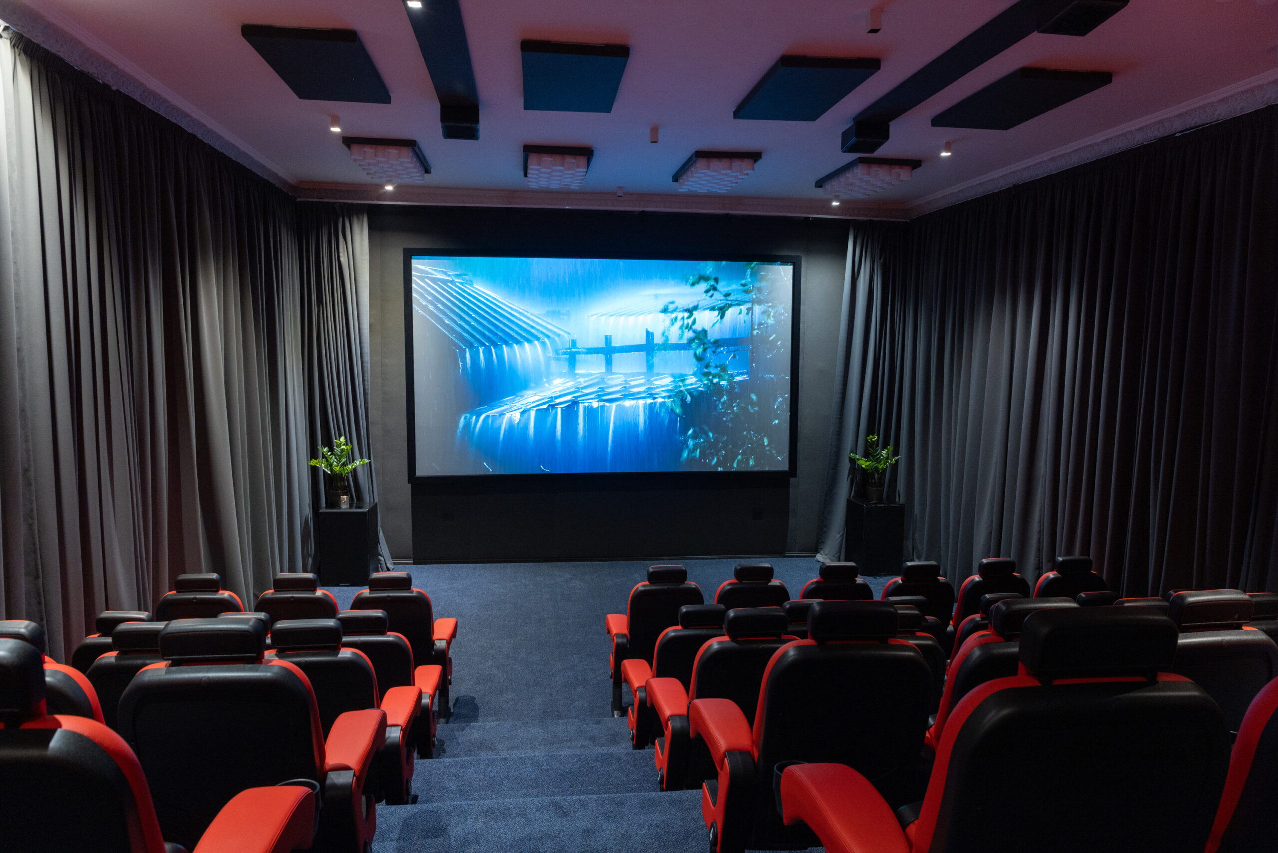 City Of Rain Hotel SPA Cinema Events Meetings Conference